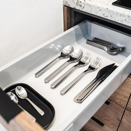 Myslbekova 5 Apartment Ostrava Bagian luar foto